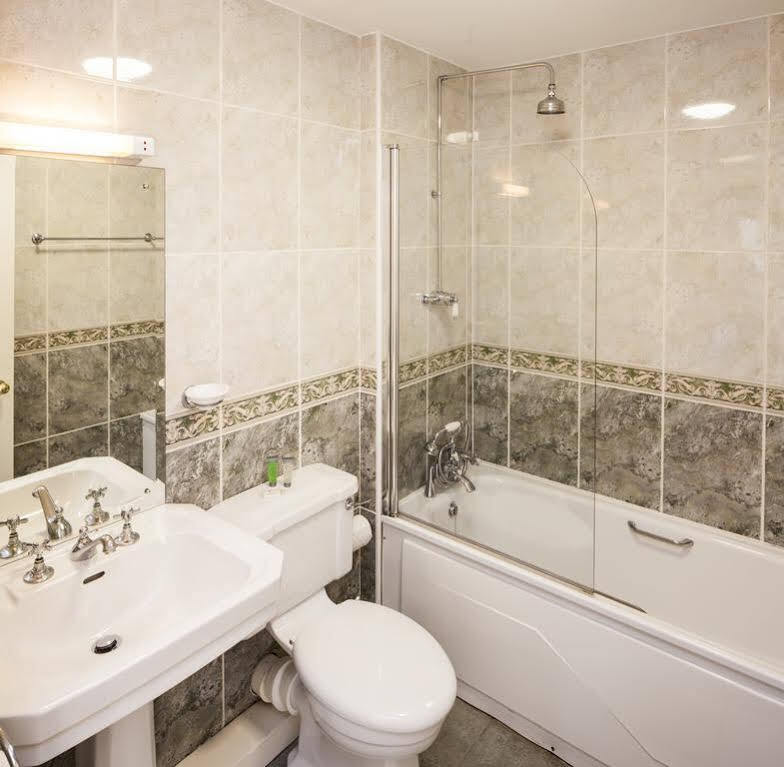 Baggotrath House Apartments, Newbridge Ave, Dublin 4 Ngoại thất bức ảnh